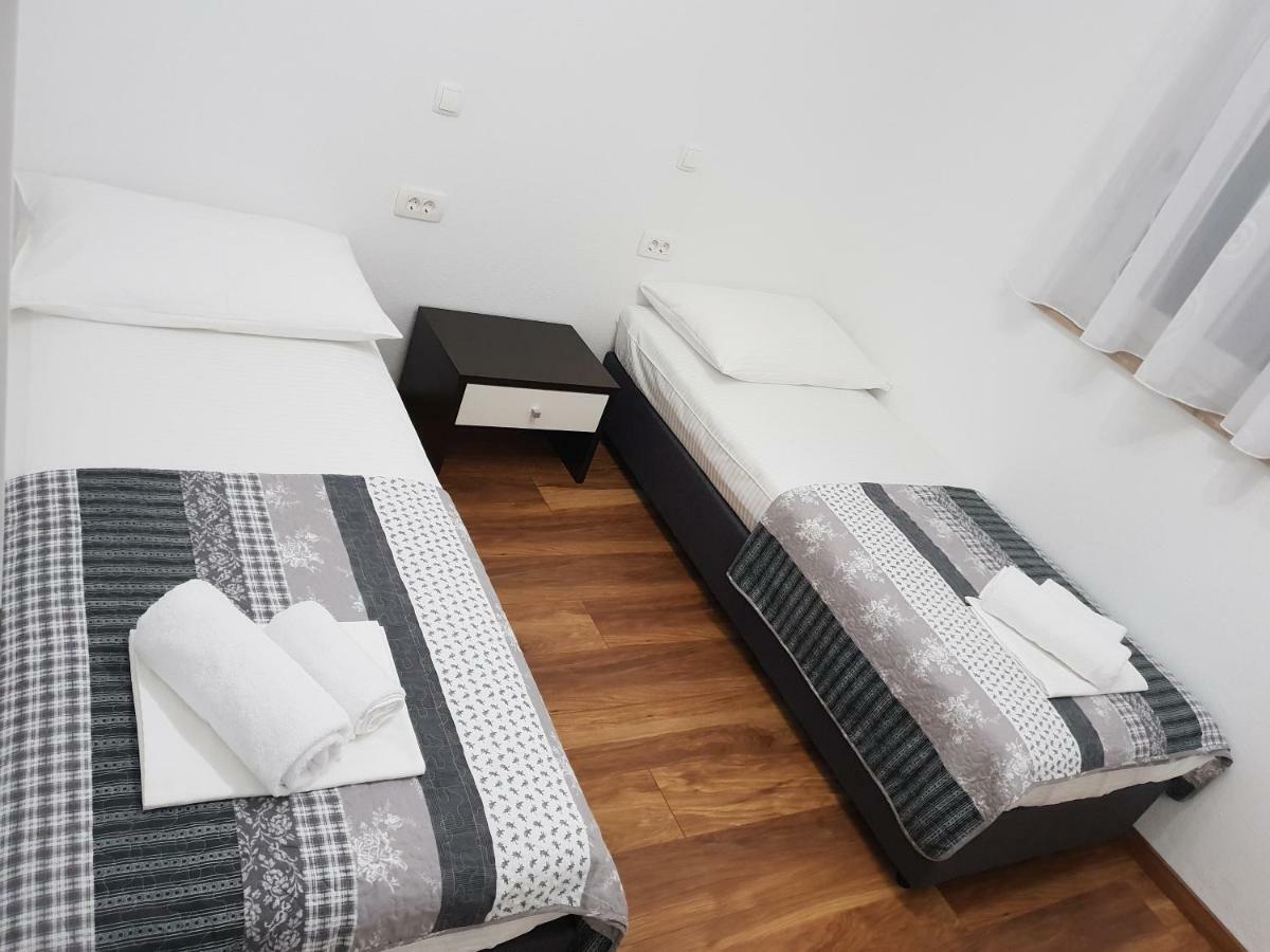 Apartmani Marija Baška Voda Extérieur photo